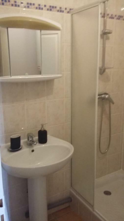 Charbonnières-les-Bains Appartement Dans Propriete Calme En Pleine Nature מראה חיצוני תמונה