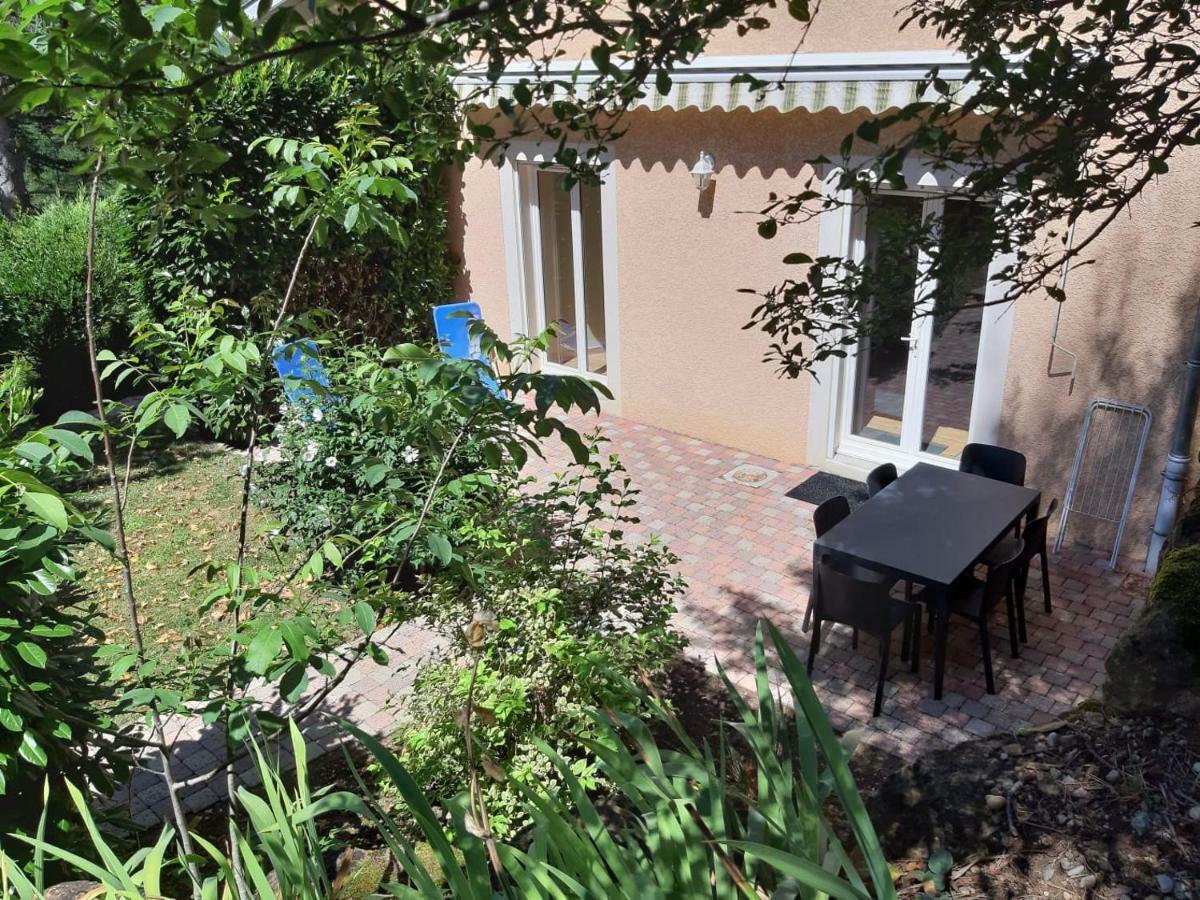 Charbonnières-les-Bains Appartement Dans Propriete Calme En Pleine Nature מראה חיצוני תמונה